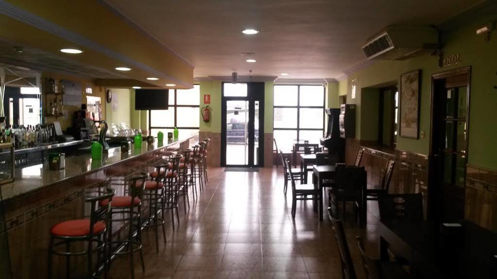 Hostal Restaurante El Paraiso Don Benito Exterior photo